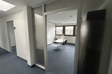 Helle Bürofläche eingangs Böblinger Hulb - 5.OG Bauteil 2 (89995)