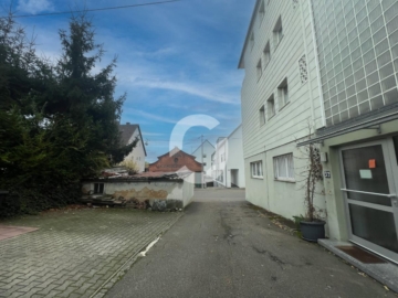 RESERVIERT | Wohn- und Geschäftshaus in zentraler Lage von Kornwestheim - Innenhof (90058)