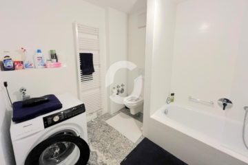 Hochwertige 4 Zimmer-Wohnung am Kernerplatz - Badezimmer (90793)