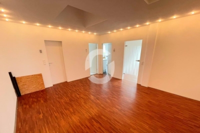 Lichtdurchflutete Gewerbefläche mit Terrasse in Stuttgart-Feuerbach – 176 m² - Bürofläche (99334)