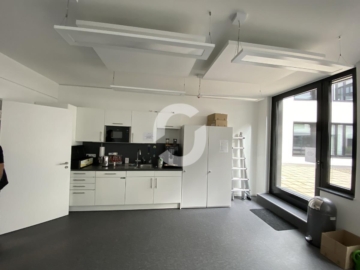 „Lift-Off“ – Repräsentative Büroneubauflächen auf dem Flugfeld - Küche (78564)