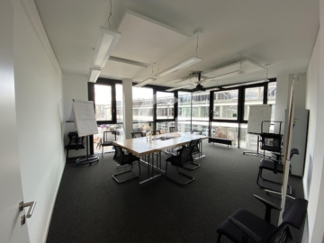 „Lift-Off“ – Repräsentative Büroneubauflächen auf dem Flugfeld - Besprecher (78563)