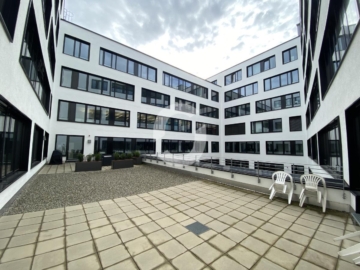 „Lift-Off“ – Repräsentative Büroneubauflächen auf dem Flugfeld - Terrasse (78565)
