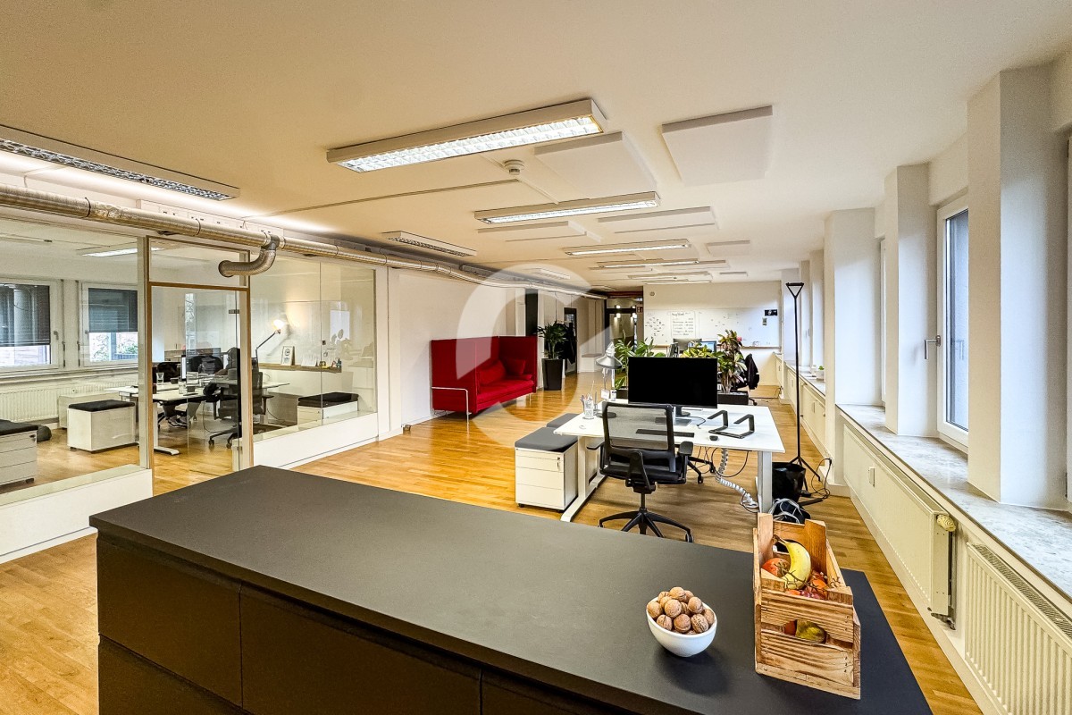 Großraum Büro / Küche