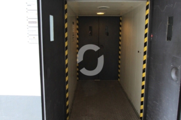 Lagerfläche in S-West – Lastenaufzug/ überdachte Andienung - Lastenaufzug (92465)