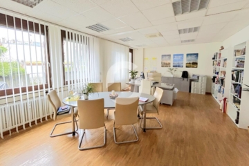 Helle Büroflächen in bester Lage - Büro (77889)