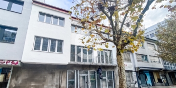 Renoviertes und zentrales Büro-/Einzelhandelsobjekt in Stuttgart - Außenansicht (90515)