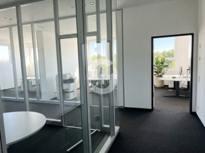 Büro & Light-Industrial Areal – langfristig vermietet & stadtnah - Büro & Light-Industrial Areal (98834)