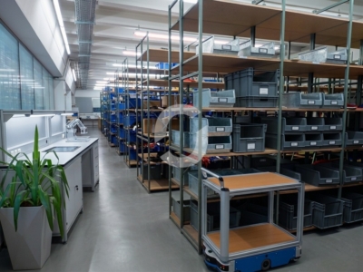 Büro & Light-Industrial Areal – langfristig vermietet & stadtnah - Büro & Light-Industrial Areal (98833)