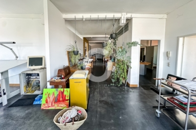 Repräsentatives Büro-Loft | Stellplätze & E-Mobilität | ÖPNV- Anbindung - Impression (97670)