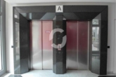 Flexibel aufteilbare Büroflächen im Office-Center - Aufzug