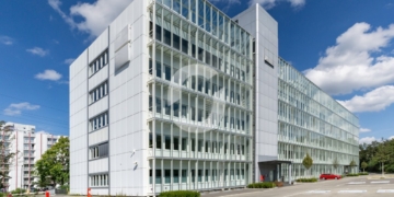 Büroflächen mit guter Anbindung an A81, 71065 Sindelfingen, Bürohaus