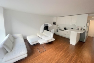 Moderne und möbilierte Bürofläche im Zentrum - Küchenzeile (84688)
