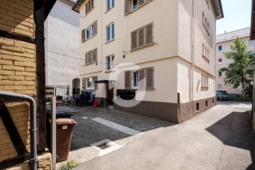 Gepflegtes 10-Familienhaus mit Hinterhaus sowie Potential in Stuttgart-Bad Cannstatt - Innenhof (92275)