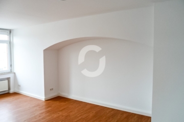 Zentral gelegene 5-Zimmer Wohnung - Schlafzimmer (94508)