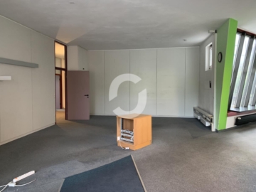 Attraktive Büro- und Praxisfläche – mit direktem Anschluss an B10 - Innenansicht (75350)