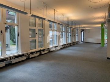 Attraktive Büro- und Praxisfläche – mit direktem Anschluss an B10 - Innenansicht (75349)