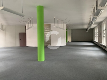 Attraktive Büro- und Praxisfläche – mit direktem Anschluss an B10 - Innenansicht (75347)