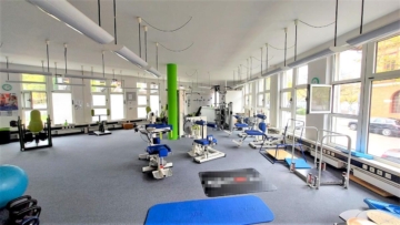 Attraktive Büro- und Praxisfläche – mit direktem Anschluss an B10 - Innenansicht (75343)