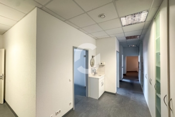 Attraktive Praxisräume in etabliertem Ärzte- und Dienstleistungsumfeld des Kaiserbaus - Praxisfläche (90879)