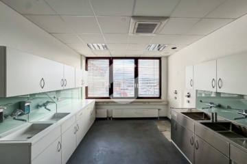 Attraktive Praxisräume in etabliertem Ärzte- und Dienstleistungsumfeld des Kaiserbaus - Praxisfläche (90869)