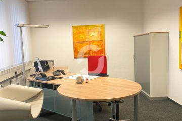 zentral gelegene, Attraktive Büroflächen in Stuttgart - Büro (90395)