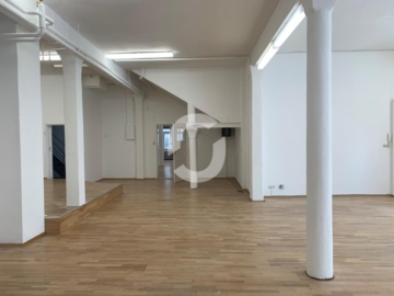 Hohe Decken, ebenerdiger Zugang – direkt am Wilhelmsplatz – Exklusiv bei Immoraum - 2 (74968)