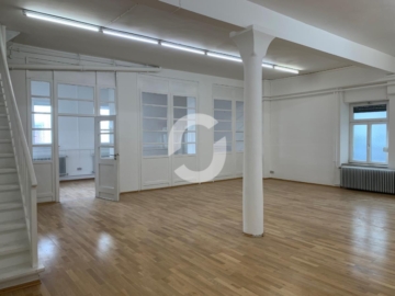 Hohe Decken, ebenerdiger Zugang – direkt am Wilhelmsplatz – Exklusiv bei Immoraum - 6 (74970)