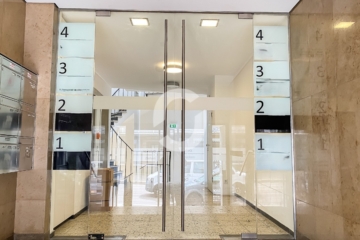 Urbanes Büro am Feuersee – 275 m² mit S-Bahn vor der Haustür - Eingang (87212)