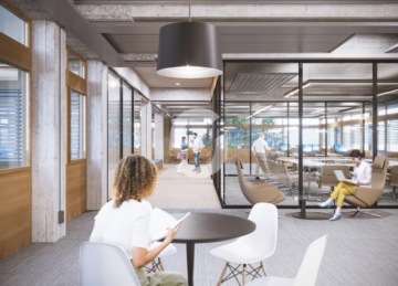 Helle Büroflächen im Gewerbegebiet Wallgraben - Visualisierung (94466)