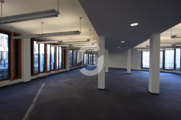 Ansprechende Büroflächen in bester Sichtlage - IMG_7637 (76341)