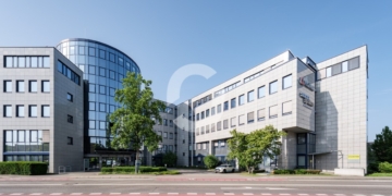 Attraktives Büro mit hochwertiger Küche in Böblingen – Nachmieter gesucht, 71034 Böblingen, Bürohaus
