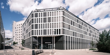 Edle Fläche im Europe Plaza in Stuttgart - Titelbild (95039)