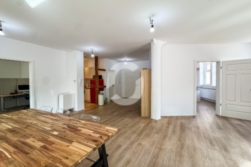 Charmantes Altbaubüro in Stuttgart-West – 100 m² | Parkett | frisch modernisiert - Eingangsbereich / Open Space (95855)