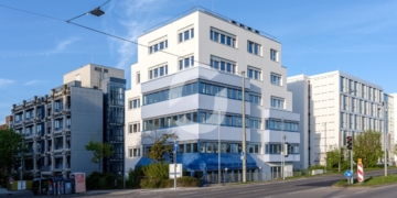 Ein ganzes Gebäude – nur für Sie – saniert - Titelbild (95693)