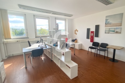 Büro in Stuttgart-Bad Cannstatt | Solide Ausstattung, ÖPNV & Parkplätze - Impression (97820)