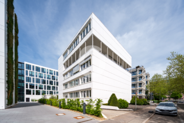Vakantes Büro-/Verwaltungsgebäude in Stuttgart-Möhringen, 70567 Stuttgart, Büro/Praxis