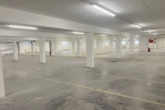 Innenansicht UG - Lagerhalle im Industriegebiet nahe Flughafen