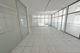 Bürofläche EG - Lagerhalle im Industriegebiet nahe Flughafen