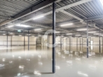 Bild - Lagerhalle im Industriegebiet nahe Flughafen