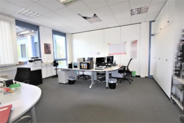 Eigenes Bürogebäude am Hallschlag - Innenansicht (93965)