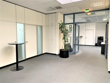 Eigenes Bürogebäude am Hallschlag - Innenansicht (90113)