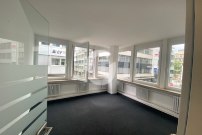 Helle Büroräume in ausgezeichneter Innenstadtlage – Provisionsfrei - Eckbüro (98913)