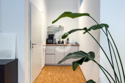 Arbeiten nahe Marienplatz | Modernes Büro in Stuttgart | Stellplätze - image00022 (98363)