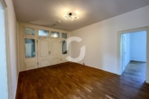 Diele - Altbaujuwel mit Balkon
