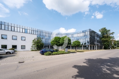 Skyspace: 1.316 m² Büro im 2. OG mit Panoramablick – Denkendorf bei Stuttgart - Titelbild (98579)