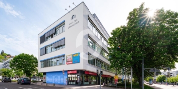 Vakante Büro/ Praxisfläche im Haus der Gesundheit, 70469  Stuttgart, Feuerbach, Bürohaus