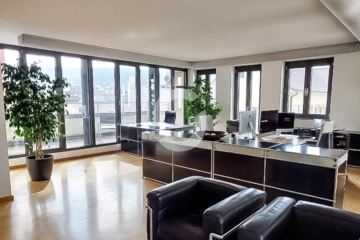 Penthouse-Office mit Weitblick | 222 m² | Stuttgart City 2026 - Empfang (95968)