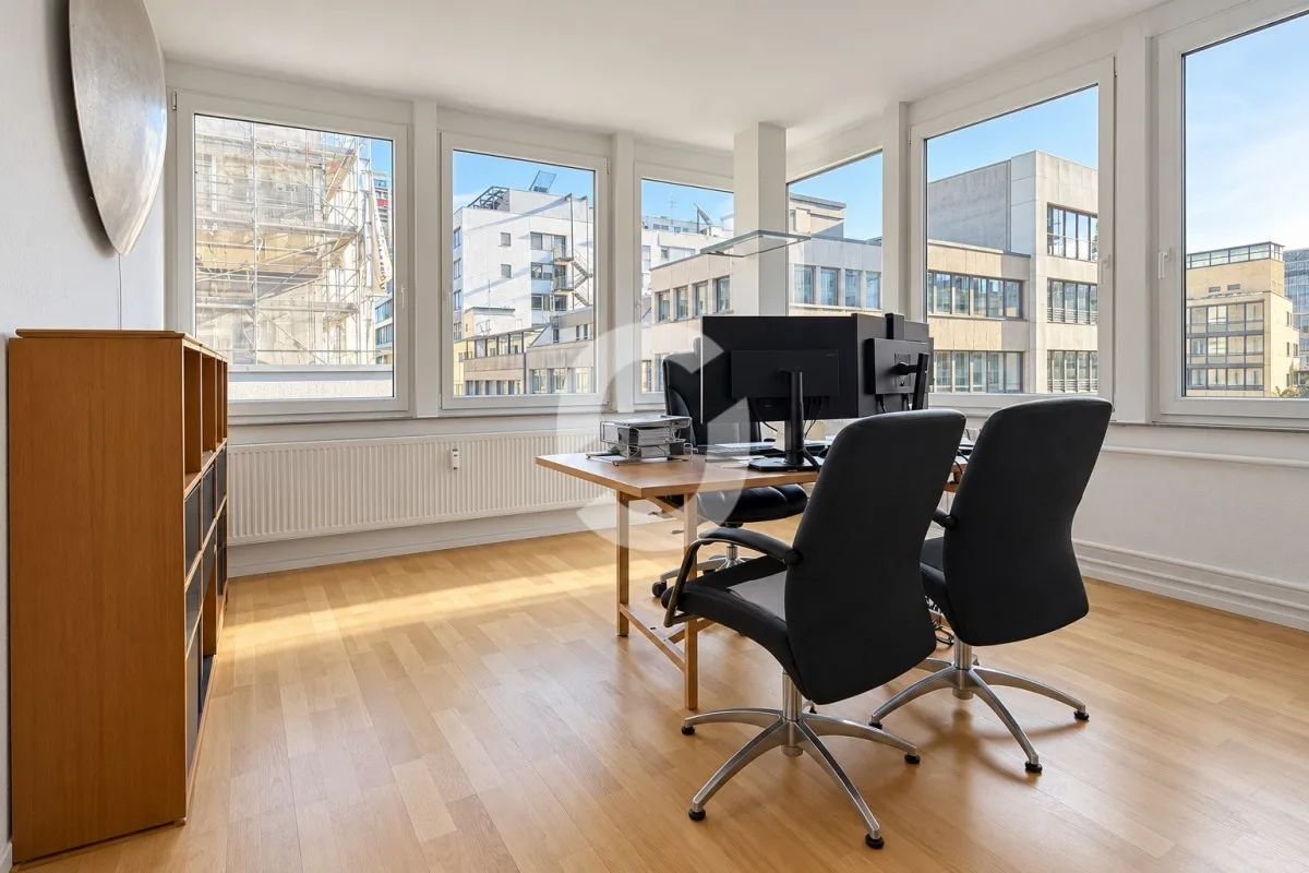 Eckbüro