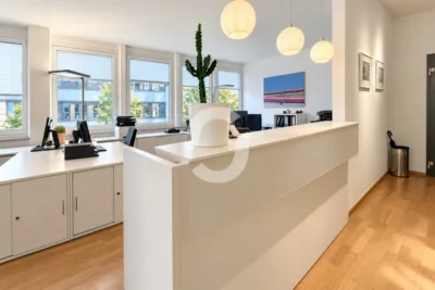 Helle Bürofläche mit 195 m² in Stuttgart-Mitte - Empfang (100664)